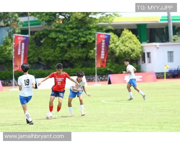 广州与天津的激烈对决展现城市足球魅力与发展潜力